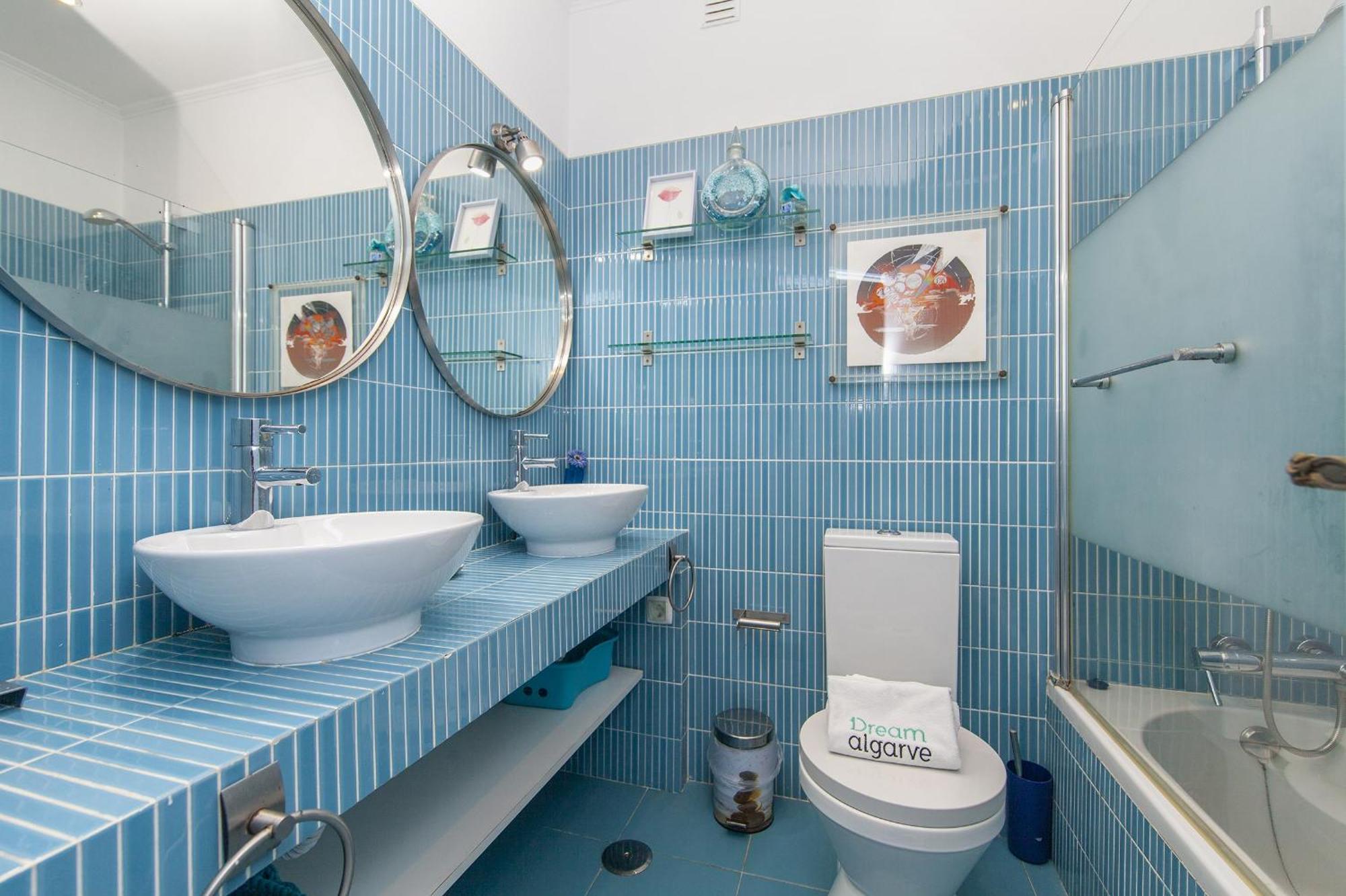 C22 - Beco Do Poco Beach Townhouse In Praia Da Luz Экстерьер фото