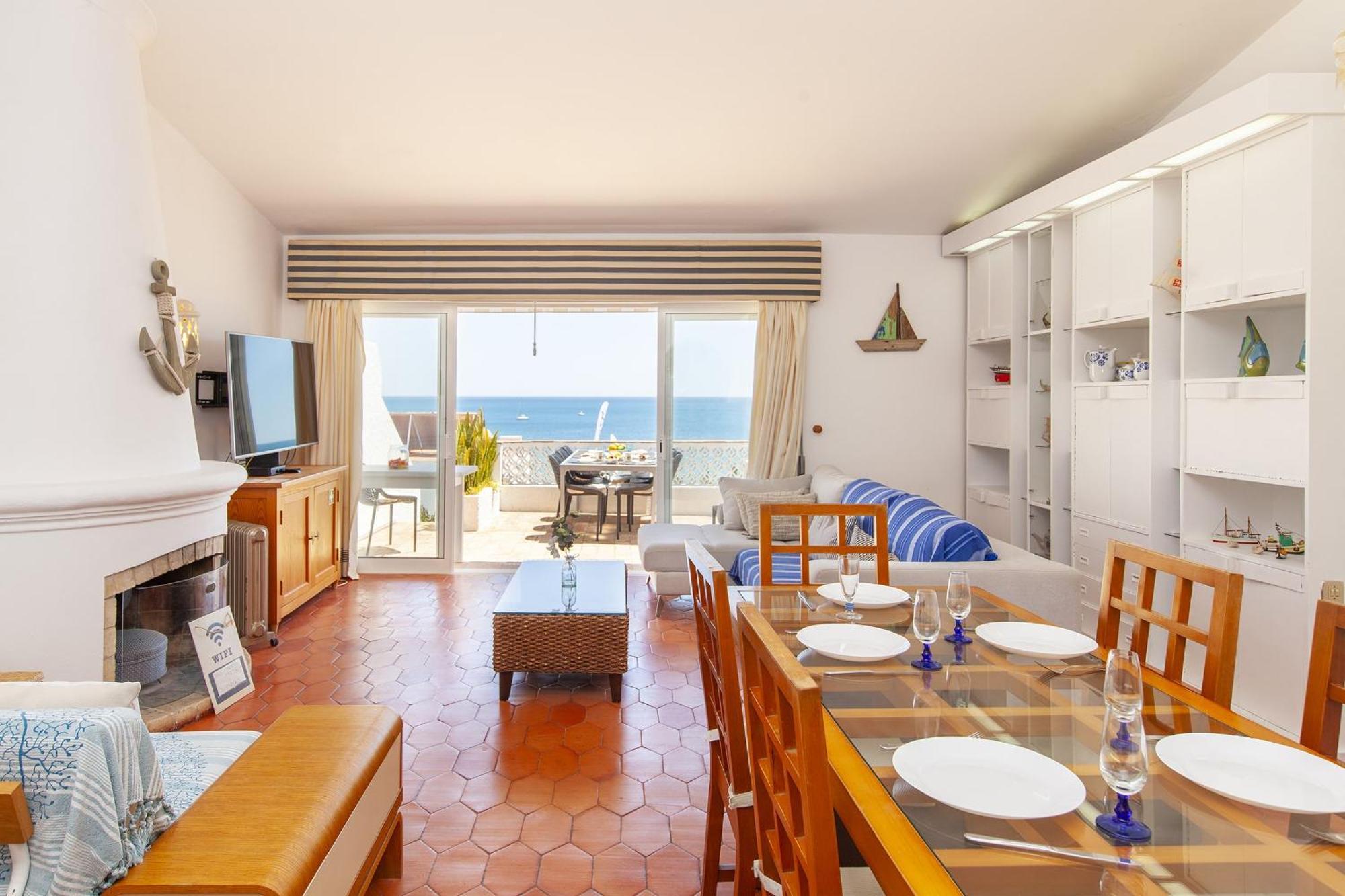 C22 - Beco Do Poco Beach Townhouse In Praia Da Luz Экстерьер фото