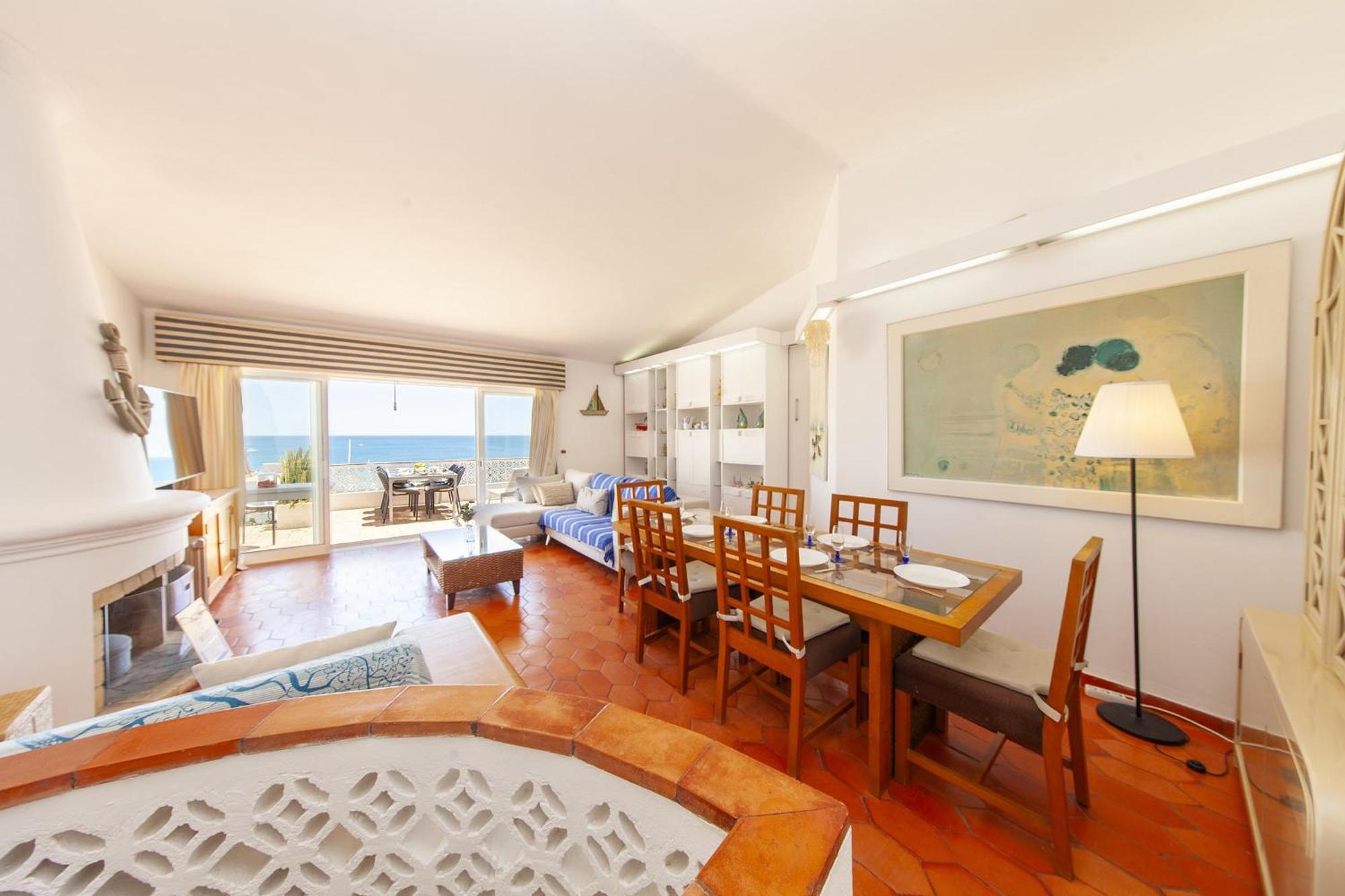 C22 - Beco Do Poco Beach Townhouse In Praia Da Luz Экстерьер фото