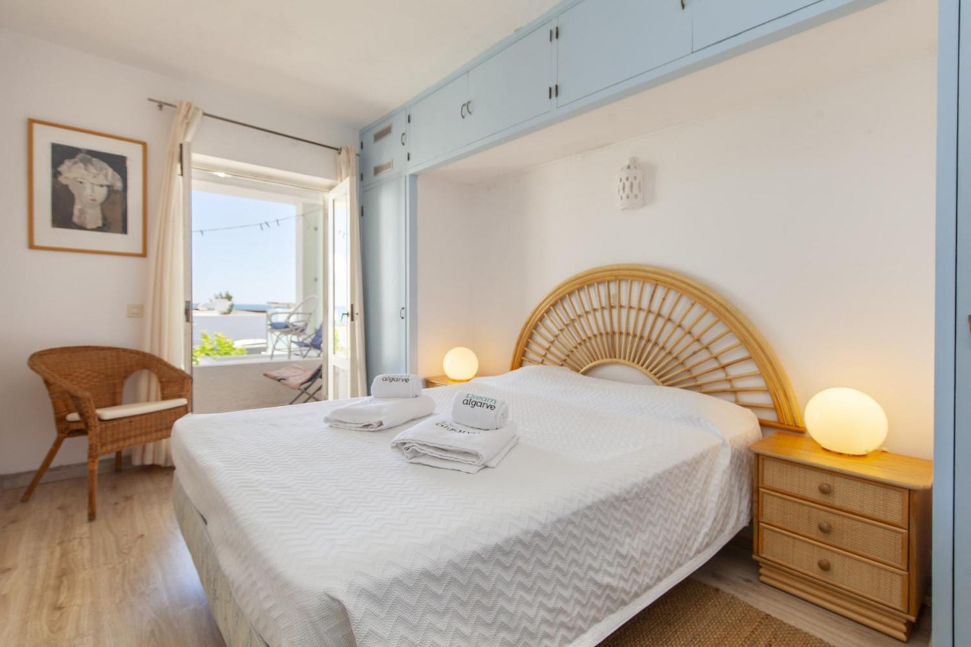 C22 - Beco Do Poco Beach Townhouse In Praia Da Luz Экстерьер фото