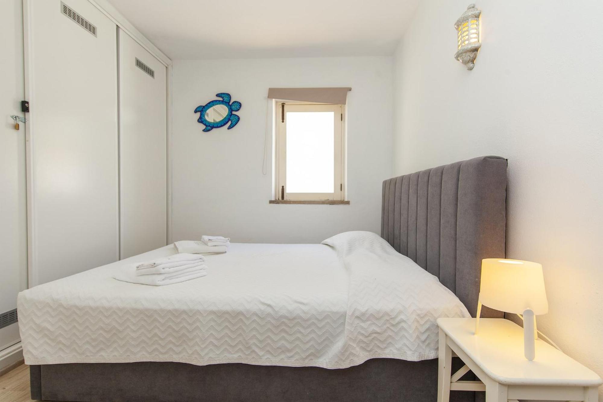 C22 - Beco Do Poco Beach Townhouse In Praia Da Luz Экстерьер фото